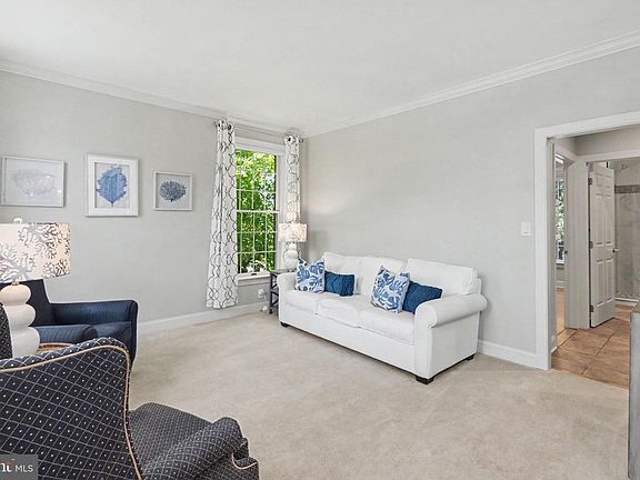 4th image of 23 Emlyn Ln