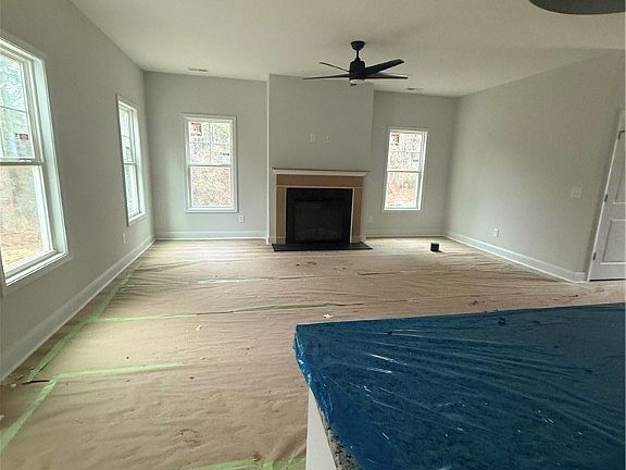 5th image of 421 Needmore Rd