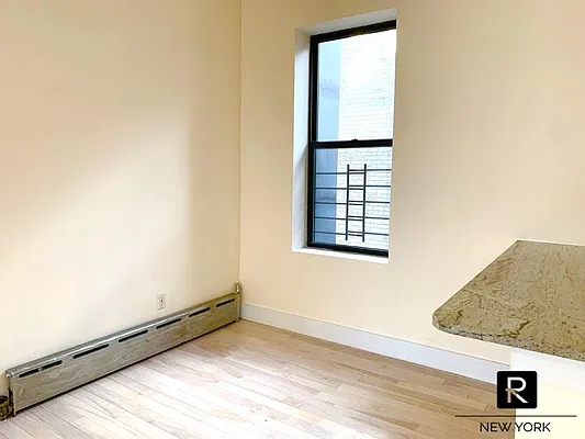 Rented by R New York | media 19