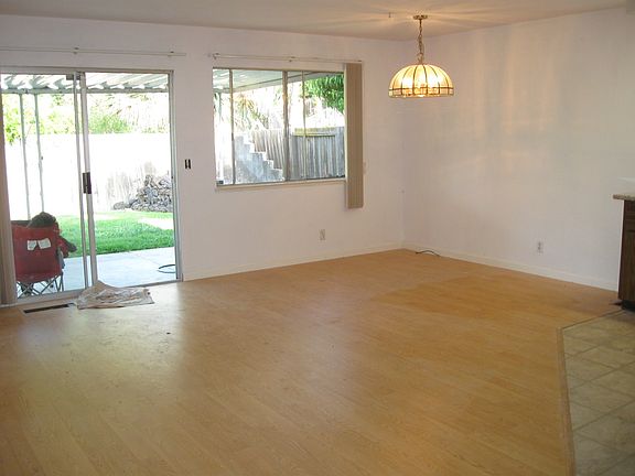 3rd image of 3049 Enea Way