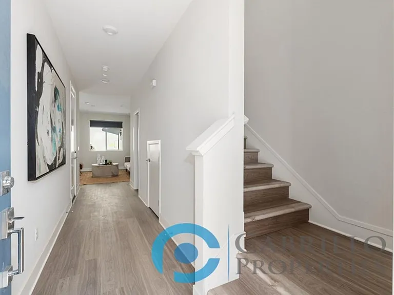 1683 Neptune Ave — Photo 103