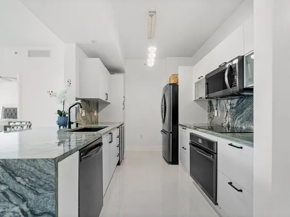 550 Okeechobee Blvd APT 1809, West Palm Beach, FL 33401