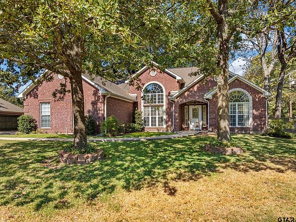 2nd image of 21222 Dogwood Dr