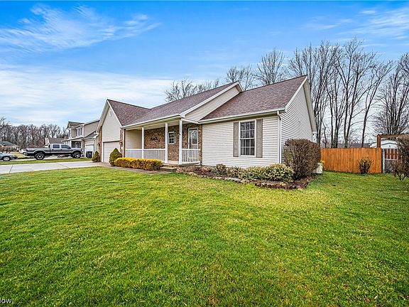 3rd image of 7665 Travis Dr