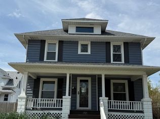 1321 4th St, Moline, IL 61265