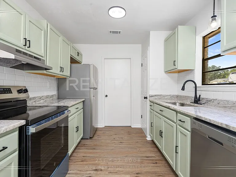 5812 Hanging Moss Ct — Photo 10