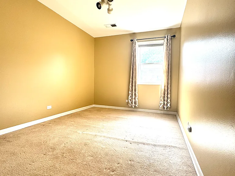 4035 N Keystone Ave #G — Photo 10
