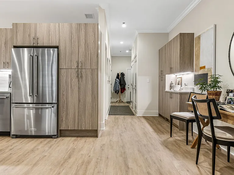835 Lake Street — Photo 11