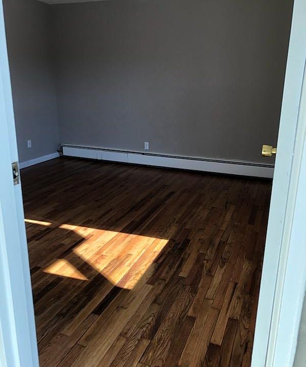 1st image of 92 Fitzgerald Dr APT 52