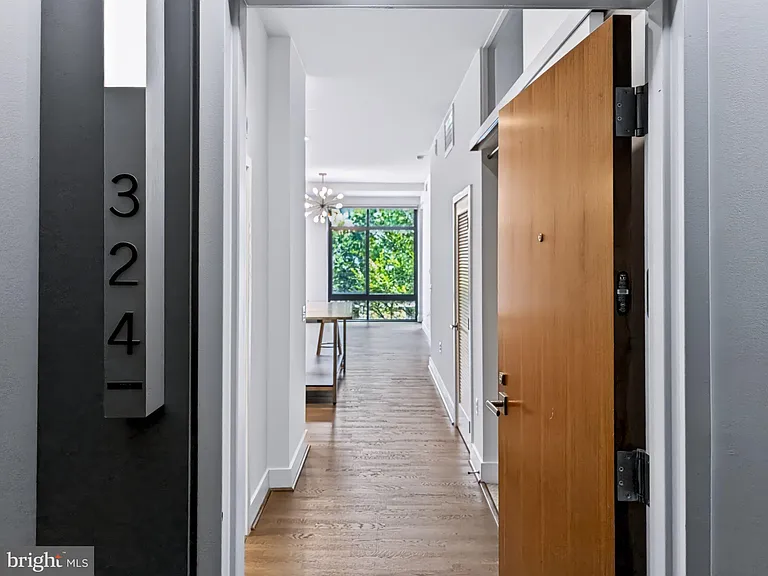 525 Water St SW #324 — Photo 2