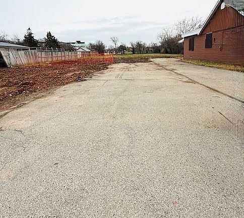 3rd image of 148 Green Rd