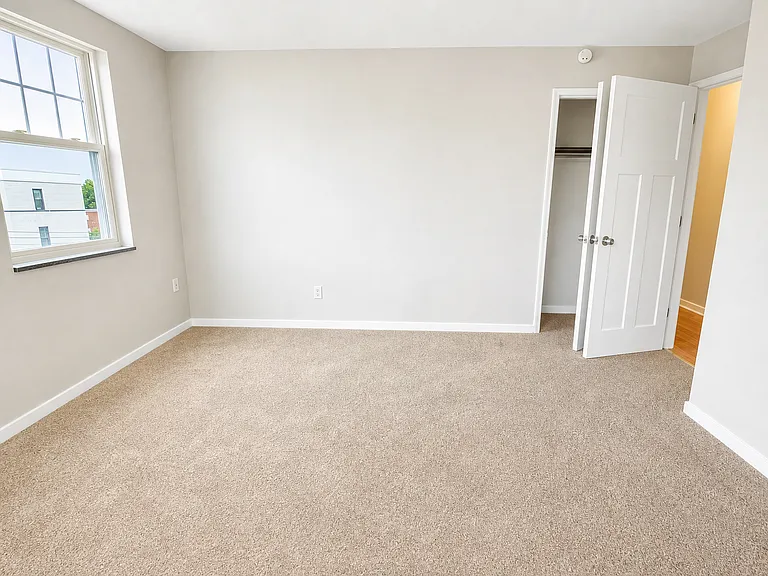 2-Bed/1-Bath Available July 15+