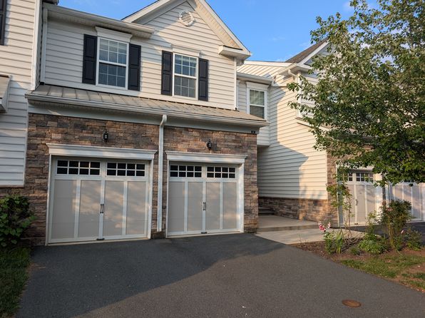 68 Autumn Ln