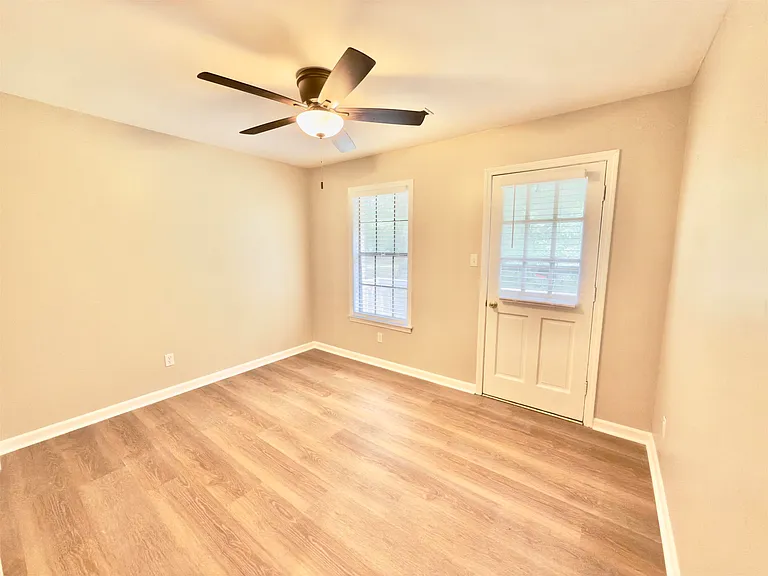 379 Dove Valley Rd — Photo 13