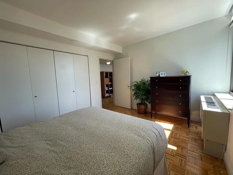 1500 Lexington Ave #16F — Photo 25