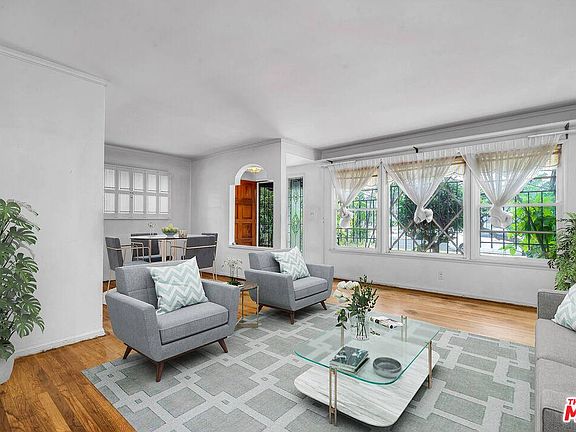 2nd image of 4823 Saint Nicholas Ave