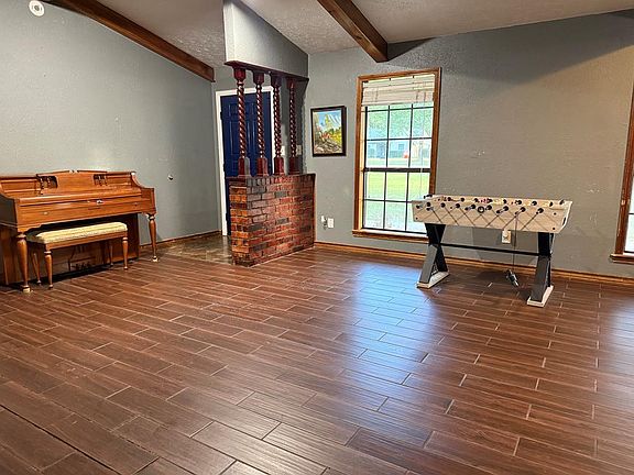 4th image of 6108 Pebble Brook Dr