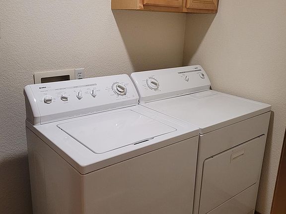 5th image of 4415 14th Ave SE #212