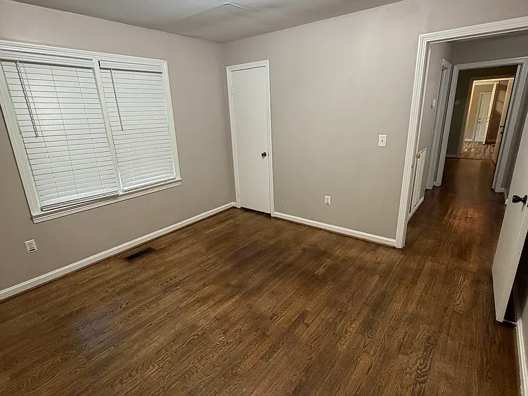 1107 McCay Ave — Photo 6