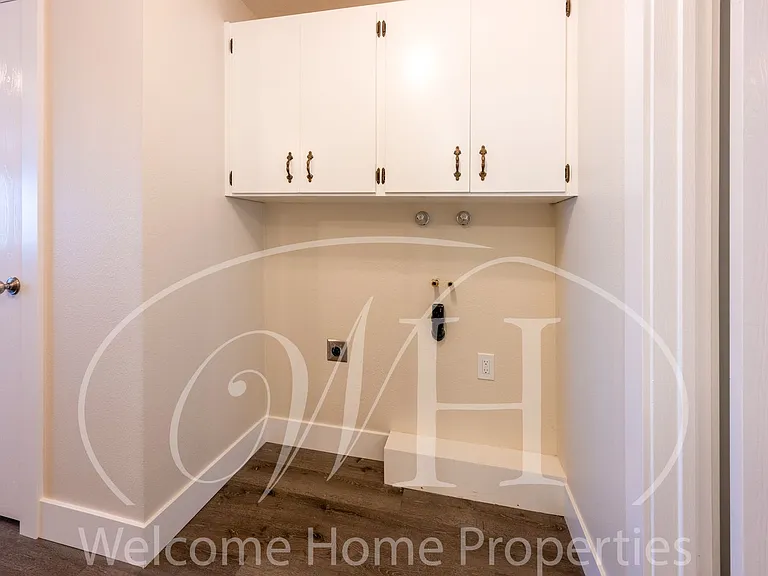 1200 SE Broadway Ave — Photo 13