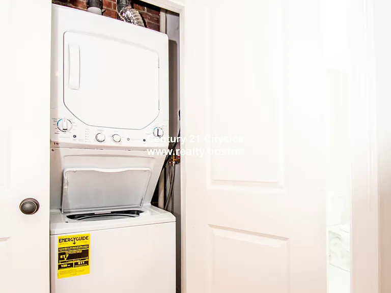 142 Chelsea St #2 — Photo 5