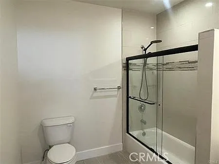6445 Woodley Ave #101 — Photo 11