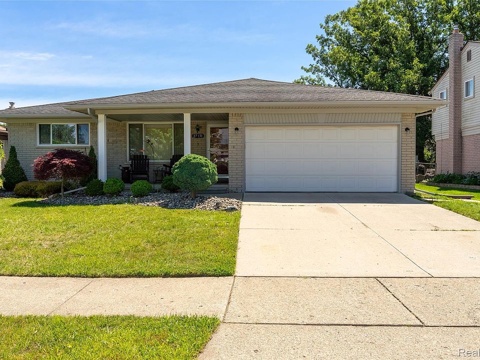 1st image of 27131 Evelyn Ave