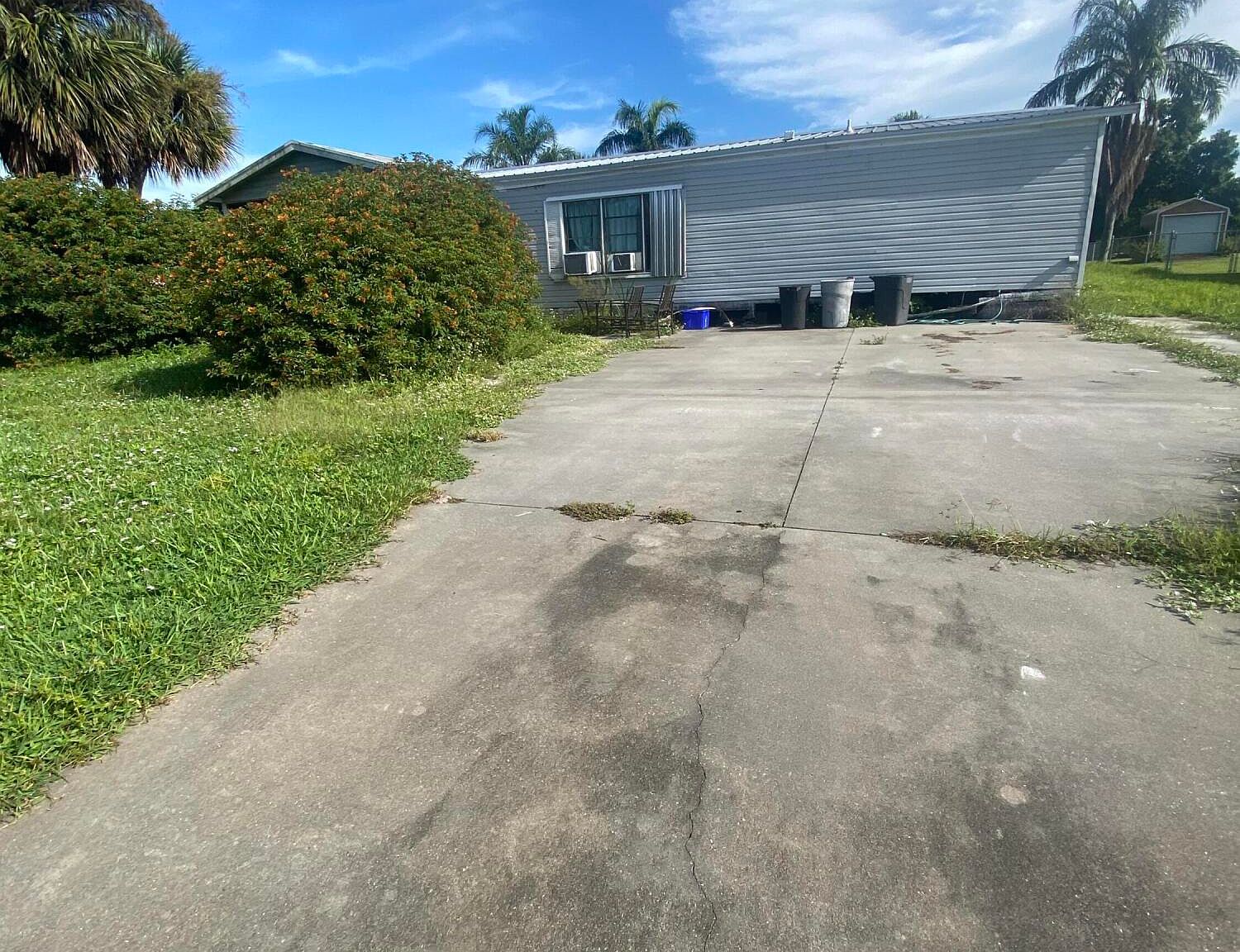 2581 SE 24th Blvd, Okeechobee, FL 34974 | Zillow