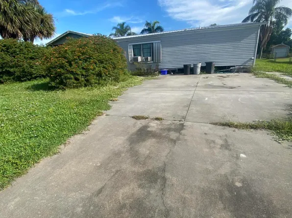 2581 SE 24th Boulevard, Okeechobee, FL 34974