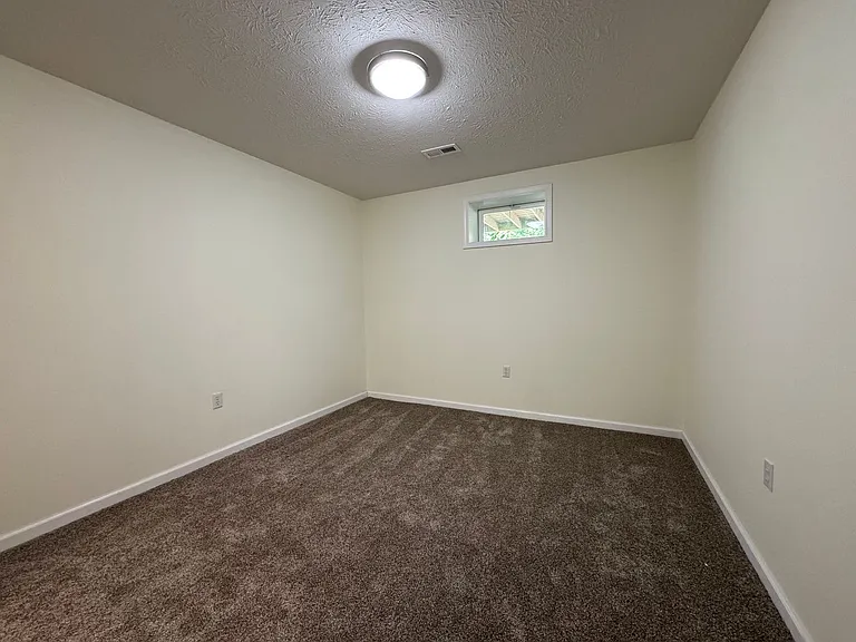 26910 Stephanie Ln — Photo 34