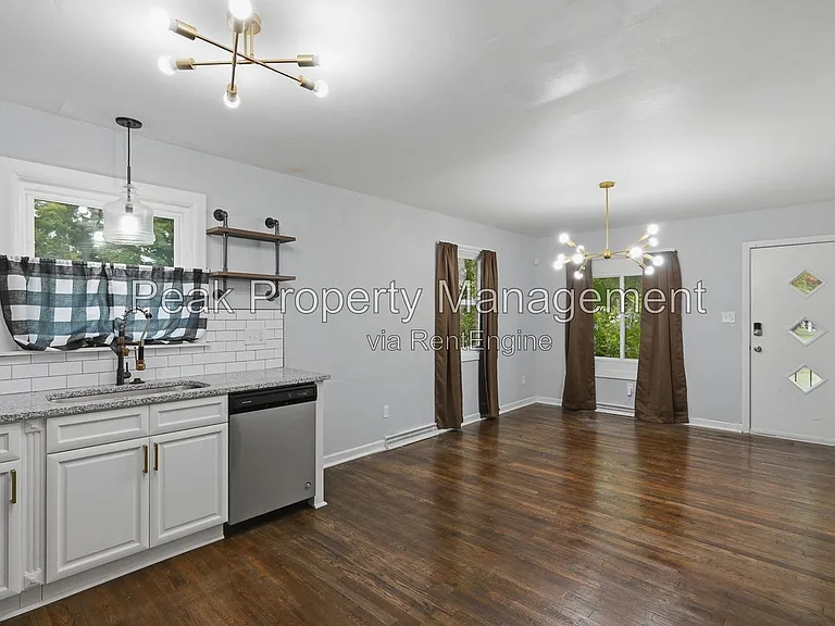 2105 Fort Rice St — Photo 12