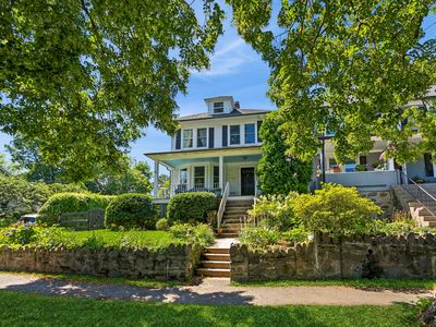 114 Mead Avenue, Greenwich, CT, 06830