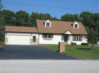 2060 NE Tribue Dr, Knox, IN 46534