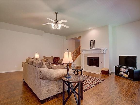 5th image of 1311 Snowberry Dr