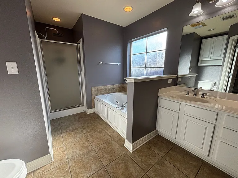 2218 Shumark Trl — Photo 15