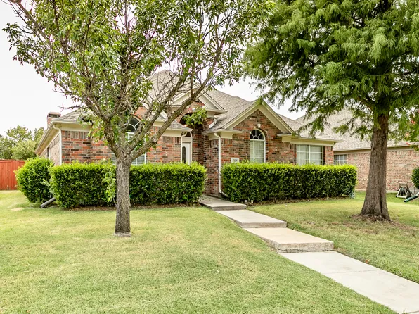 206 Meredith Ct, Irving, TX 75063