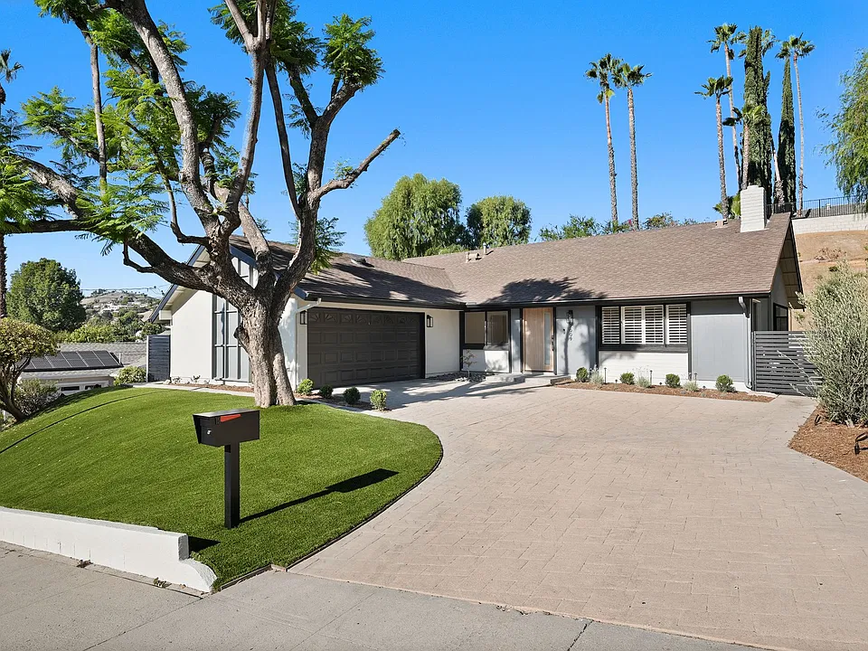 7009 Scarborough Peak Dr