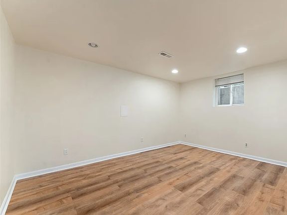 2nd image of 2220 N Ashland Ave #1