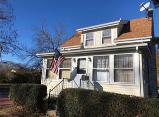 40 Spring St, Riverside, RI 02915