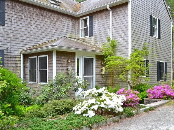 147 Great Neck Rd, Wareham, MA 02571