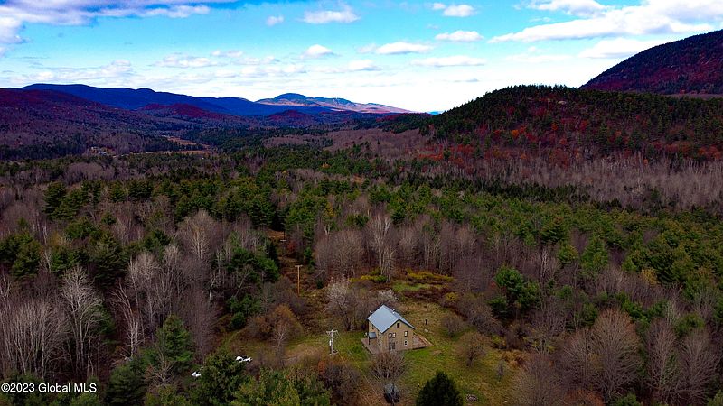 4th image of 1152 N Garnet Lake Road