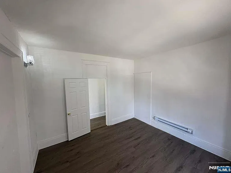 15 Park Ave — Photo 5