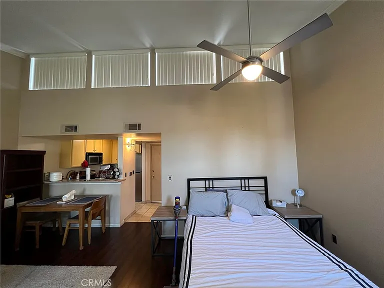 5325 Newcastle Ave #330 — Photo 6