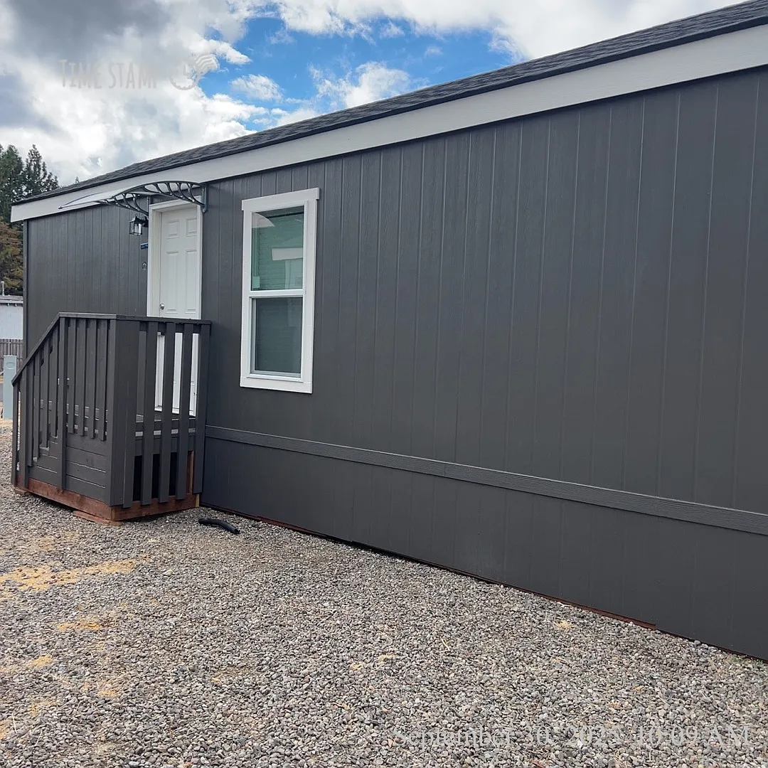 2 bed, 390 sqft, $1,095 — Photo 3
