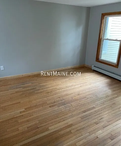 118 Grove St #2 — Photo 4