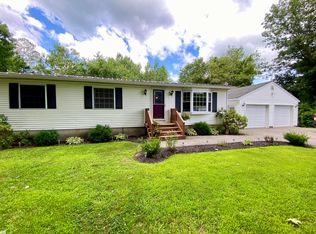 23 Walker Rd, Mechanic Falls, ME 04256