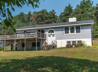 7223 Lightfoot Rd, Harbor Springs, MI 49740