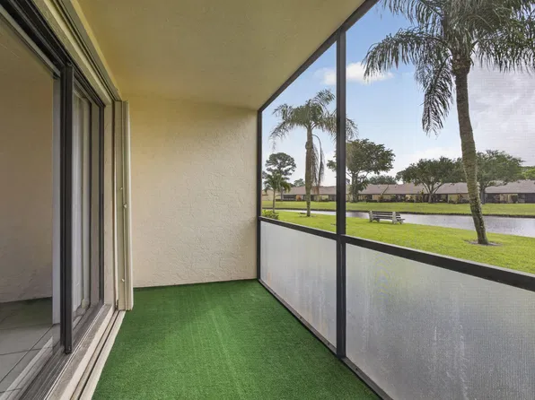 812 Sky Pine Way #G1, Greenacres, FL 33415