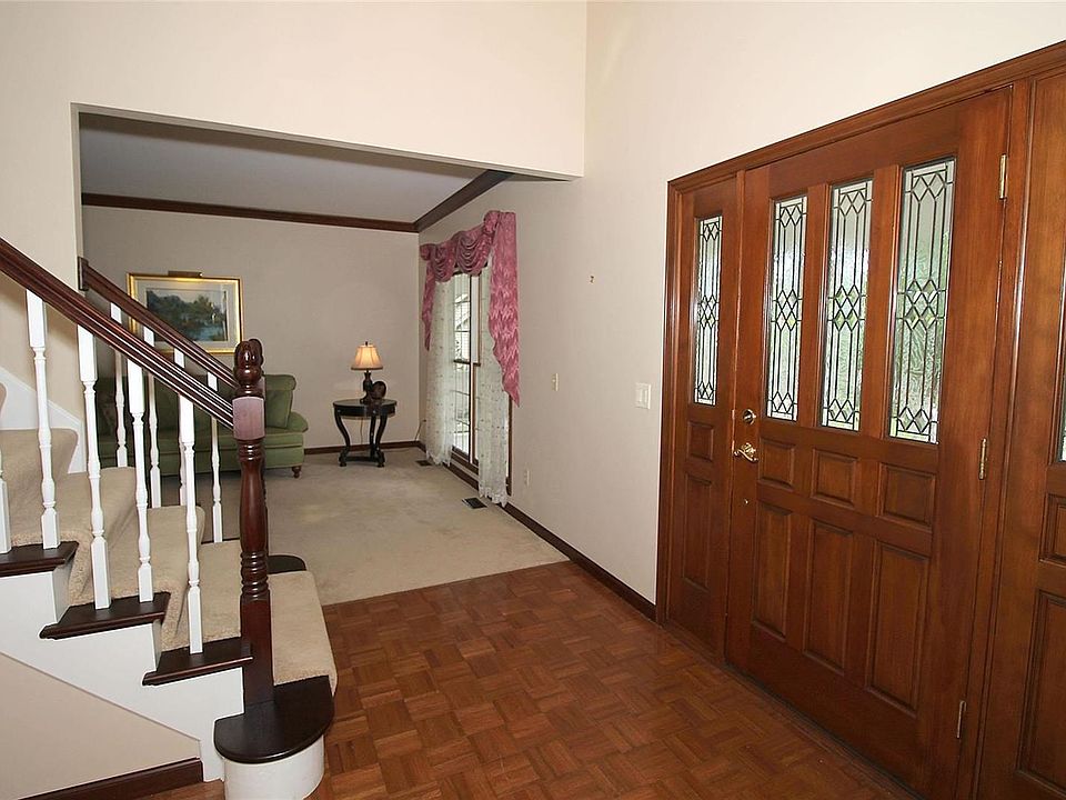 10062 Canterbury Farms Ct, Saint Louis, MO 63128 Zillow