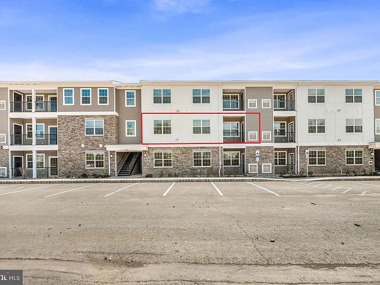 2207 Prince Hall Dr — Photo 41